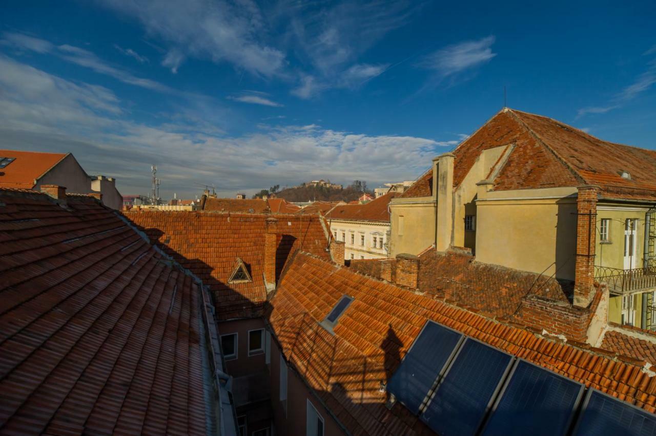 Rooftop Central Apartment Brasov Luaran gambar