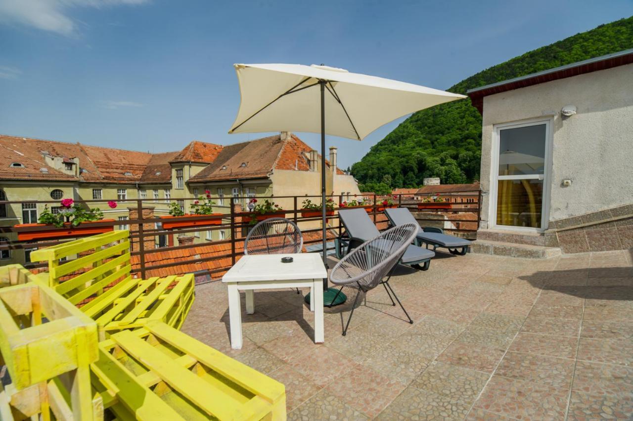 Rooftop Central Apartment Brasov Luaran gambar